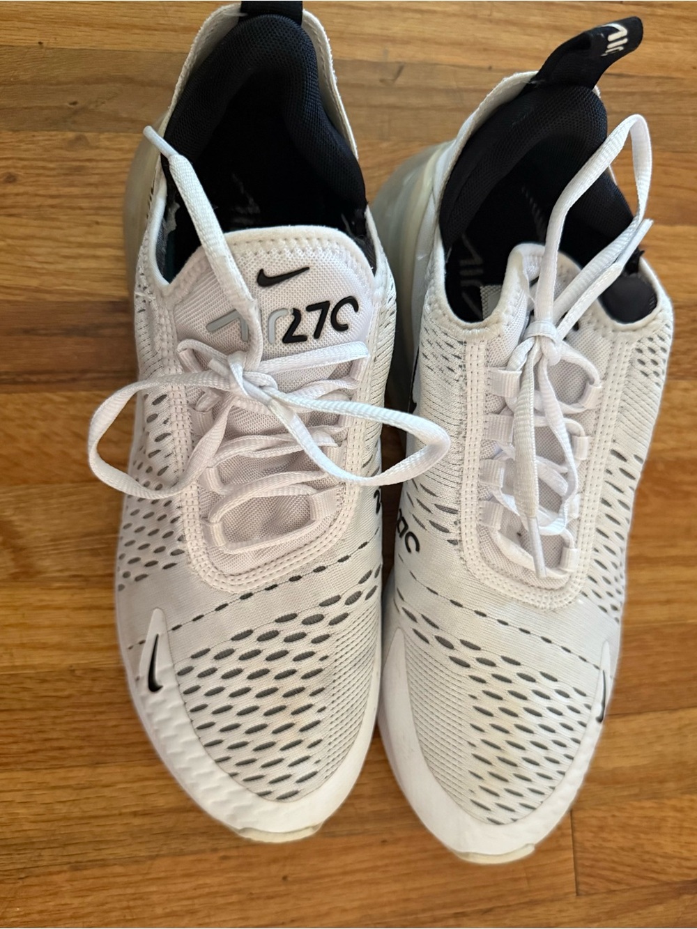 Nike Women’s Air Max 270 White/Black Sneakers - Picture 3 of 8